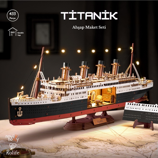Ahşap Titanik Maketi