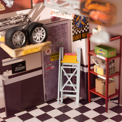 Efe’nin Garajı setinde masa, raf ve tamir aletleri gibi detaylar — çocuk/mini dekoratif tamirhane seti -4