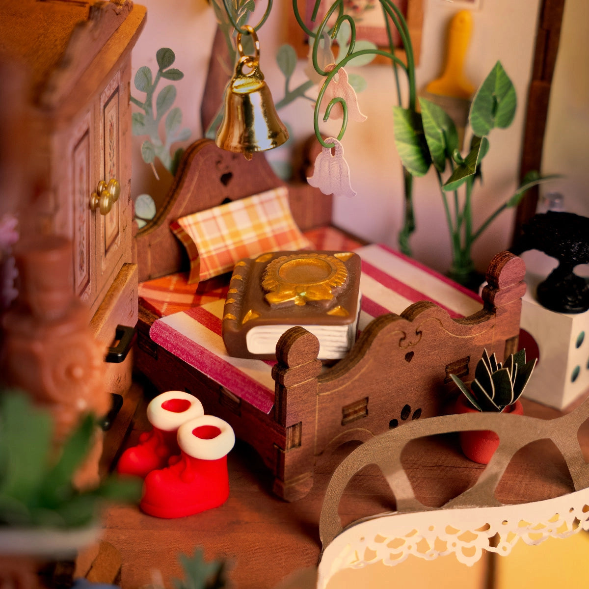 Novihobby Masal Ağacı LED Işıklı Kendin Yap Minyatür Maket Seti Rolife (Fairytale Tree House)