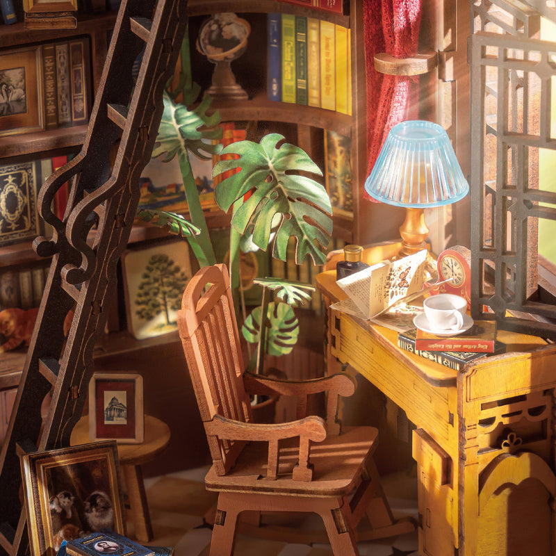 NoviHobby  Okuma Köşesi | Led Işıklı Minyatür Kitaplık Maketi Seti | Booknook | Rolife (Silent Corner Study)