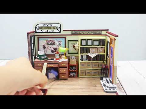 Dedektif Büro oyuncak seti – detaylı masa üstü aksesuarlar, dosyalar ve klasik ofis atmosferi ile minyatür model -6